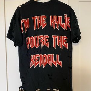 Kendall & Kylie distressed tee
